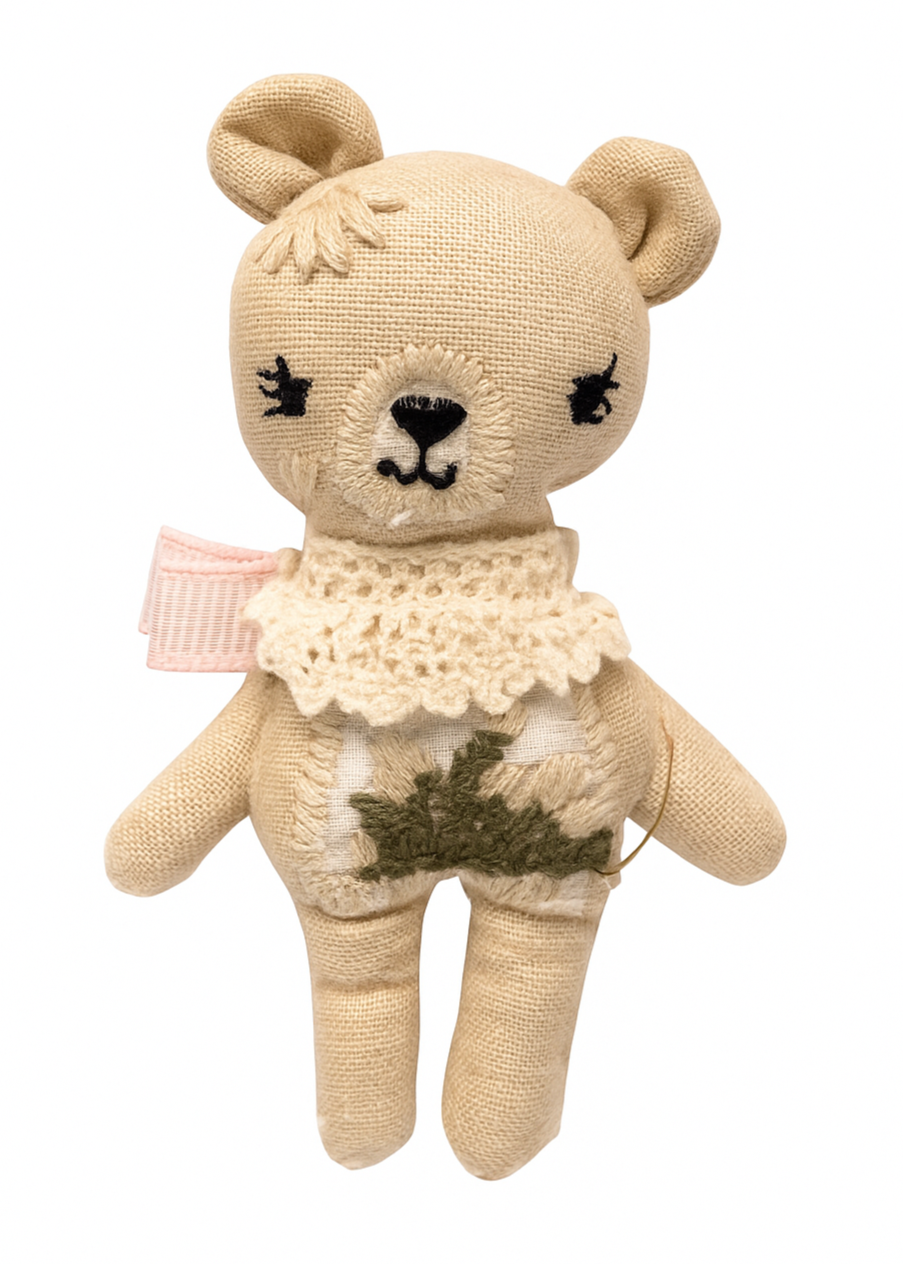 Lacewood Bear Linen Hair Clip
